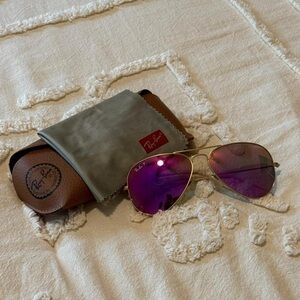 Ray-Ban Aviator Polarized Flash
Glasses !